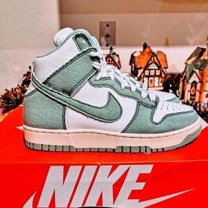 Women's Nike Dunk 1985 High Green Denim DV1143-300